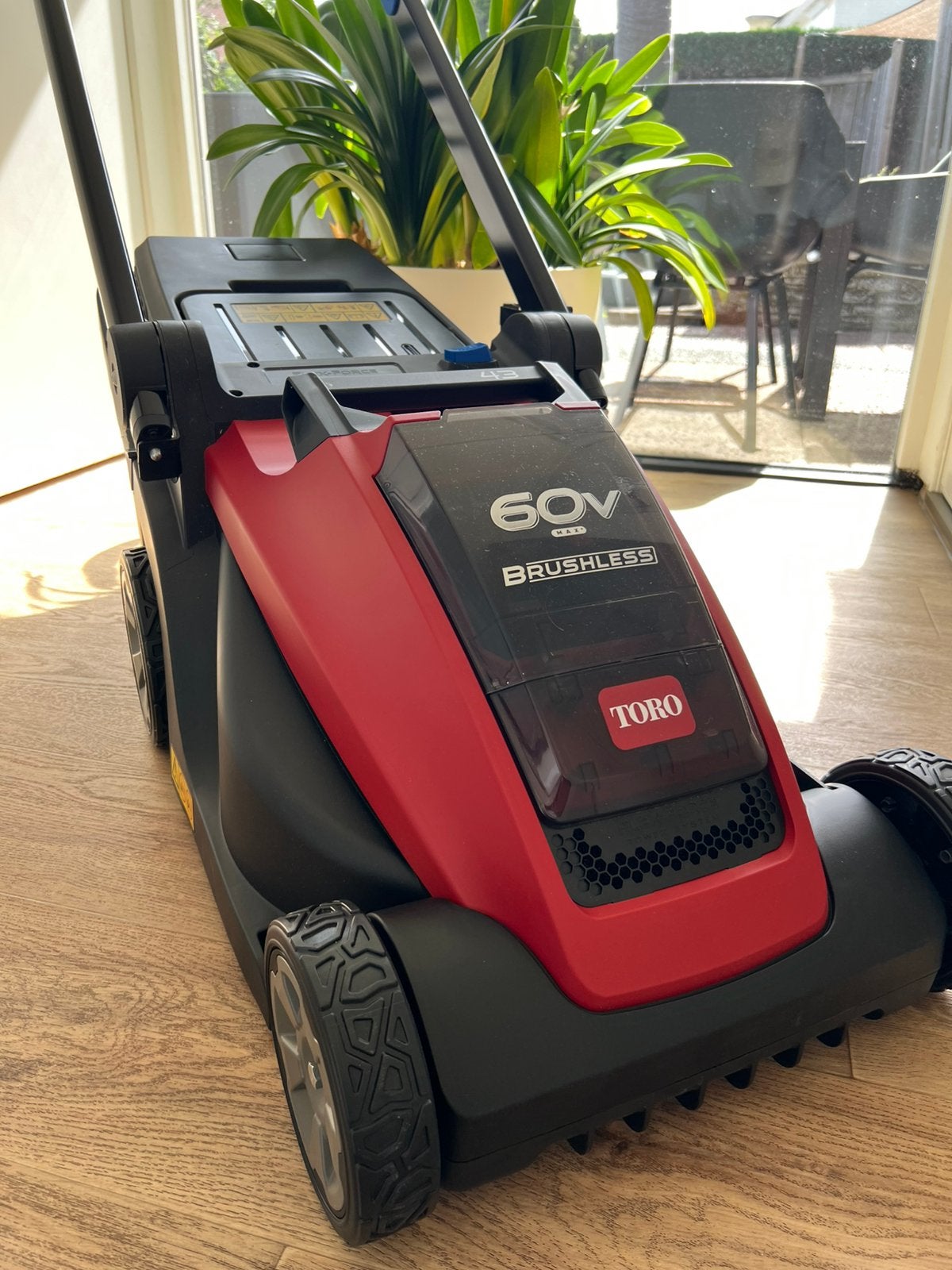 Toro 60V Accu Grasmaaier 43cm | Nooit Gebruikt | Nieuwstaat, Ophalen, Cirkelmaaier, Accu-grasmaaier, Nieuw