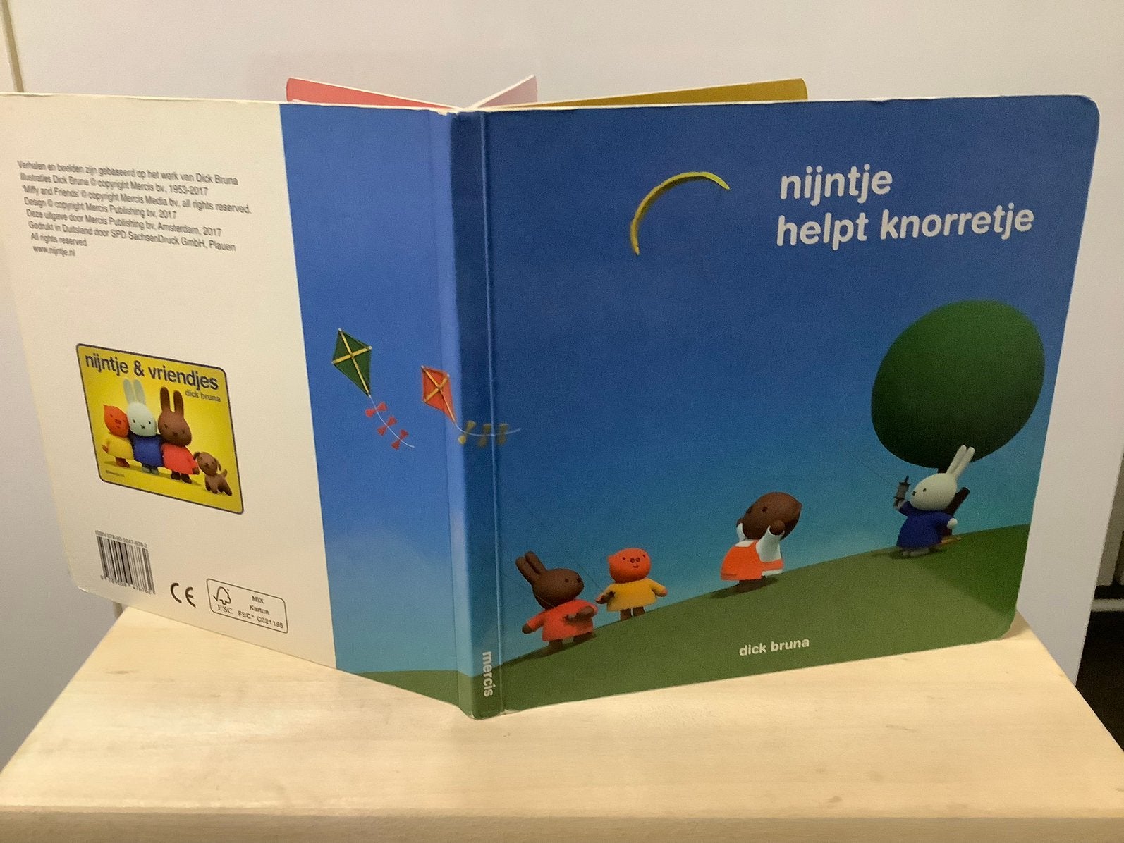 Lief Boek Nijntje vriendschap helpt Knorretje vlieger boom, Ophalen of Verzenden, Zo goed als nieuw, Dick Bruna, 2 tot 3 jaar