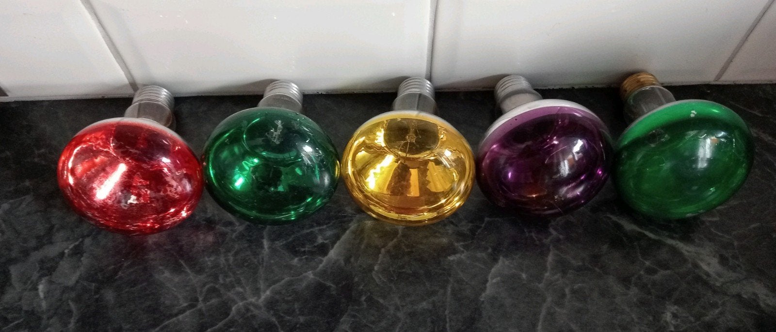 Gekleurde disco gloeilampen - Rood, Groen, Geel, Paars, Huis en Inrichting, Ophalen, Gebruikt, Meerkleurig, Gloeilamp