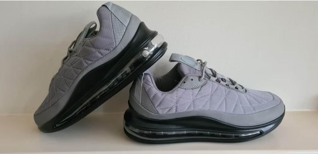 nieuw in doos, super gave heren sneakers - maat 44 - 20 euro, Ophalen of Verzenden, Nieuw, Sneakers of Gympen