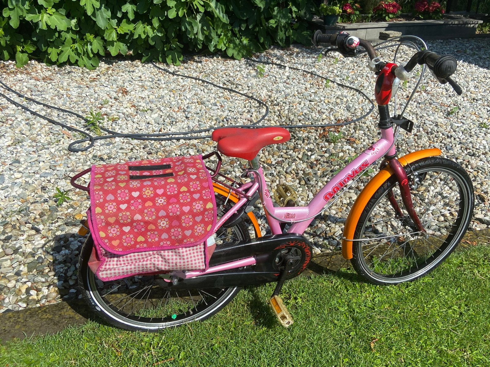 Roze Batavus kinderfiets met fietstas, Ophalen, Gebruikt, Terugtraprem, 20 inch of meer