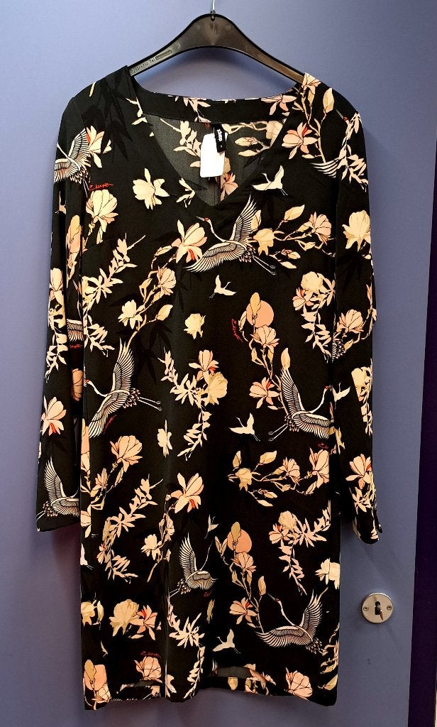 Eksept zwarte jurk + nude roze kraanvogel print mt S 37372, ., Ophalen of Verzenden, Zo goed als nieuw, Eksept