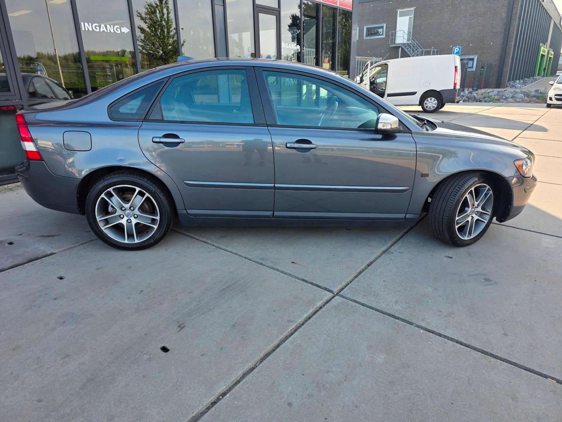 Volvo S40 2.0 Edition II Sport - Clima - Cruise -, Voorwielaandrijving, 1350 kg, Stof, Gebruikt