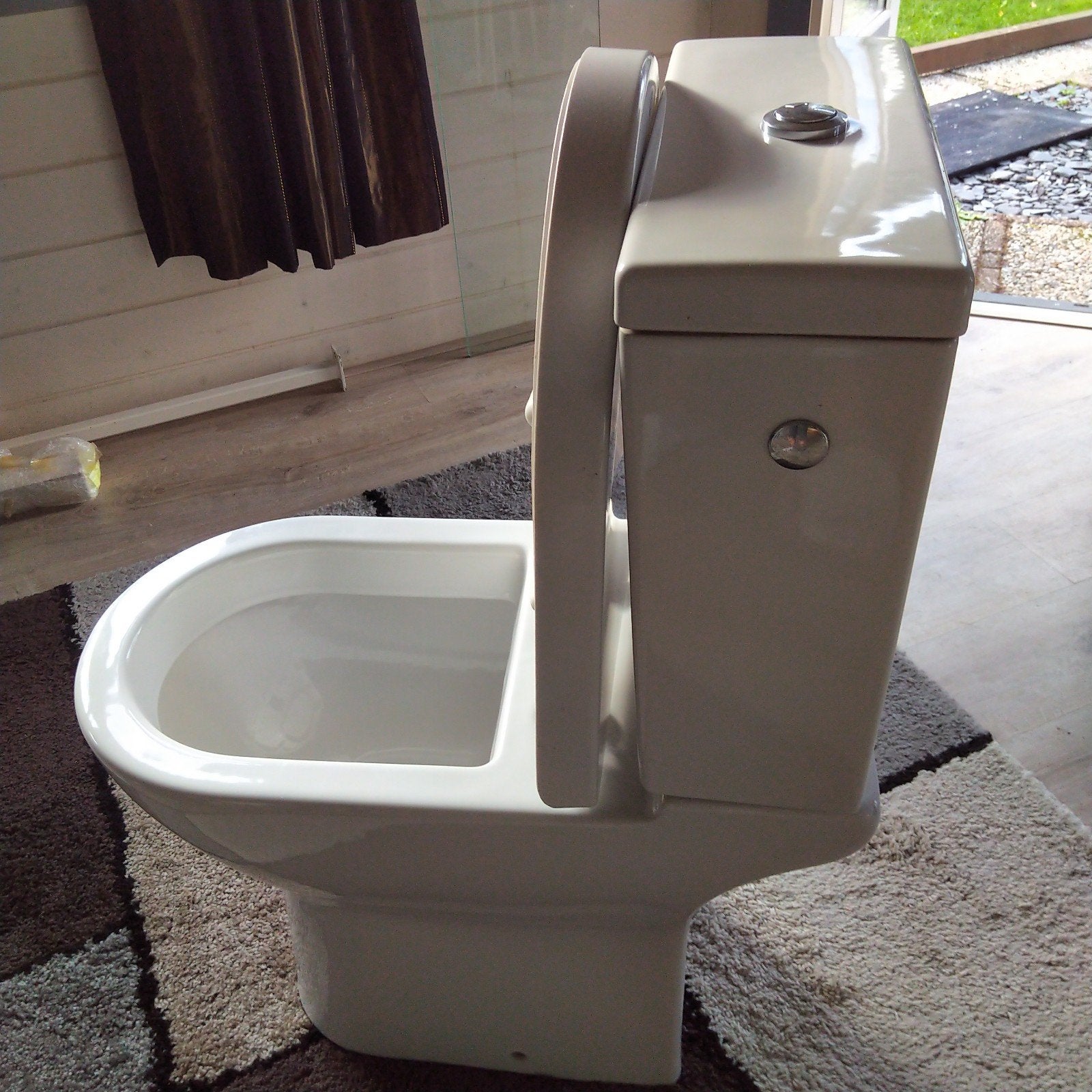 WC duoblok verhoogd met soft close zitting, Ophalen, Zo goed als nieuw, Toilet