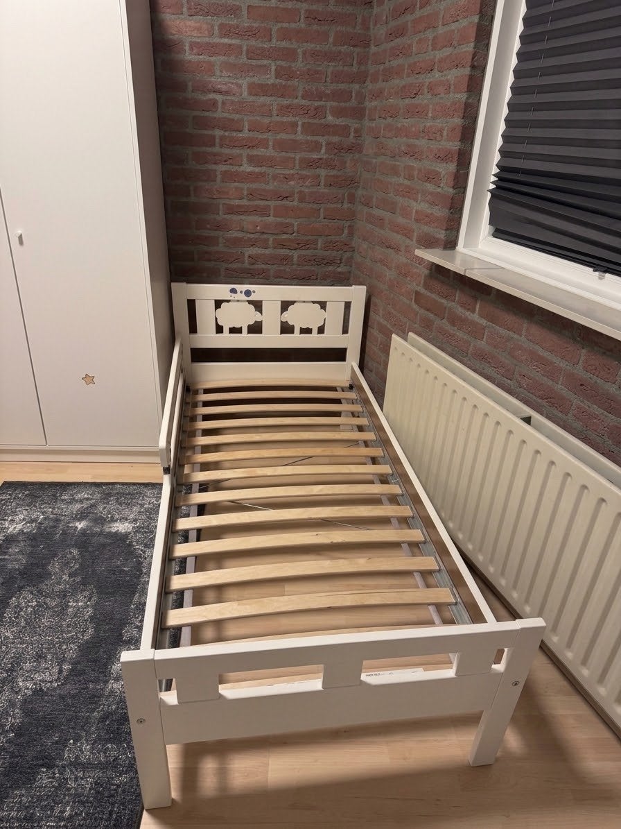 IKEA KRITTER Peuterbed met lattenbodem (Wit) – 70x160 cm, Ophalen, Gebruikt, 70 tot 85 cm, Lattenbodem