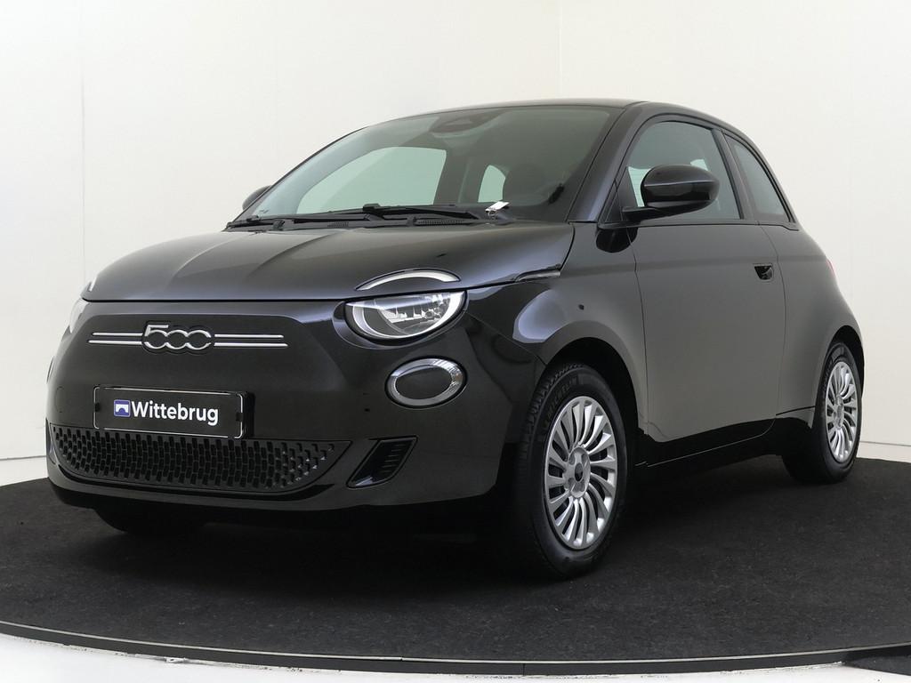 Fiat 500 Urban 42 kWh P4 (bj 2023, automaat), Auto's, Automaat, 118 pk, 4 stoelen, Te koop