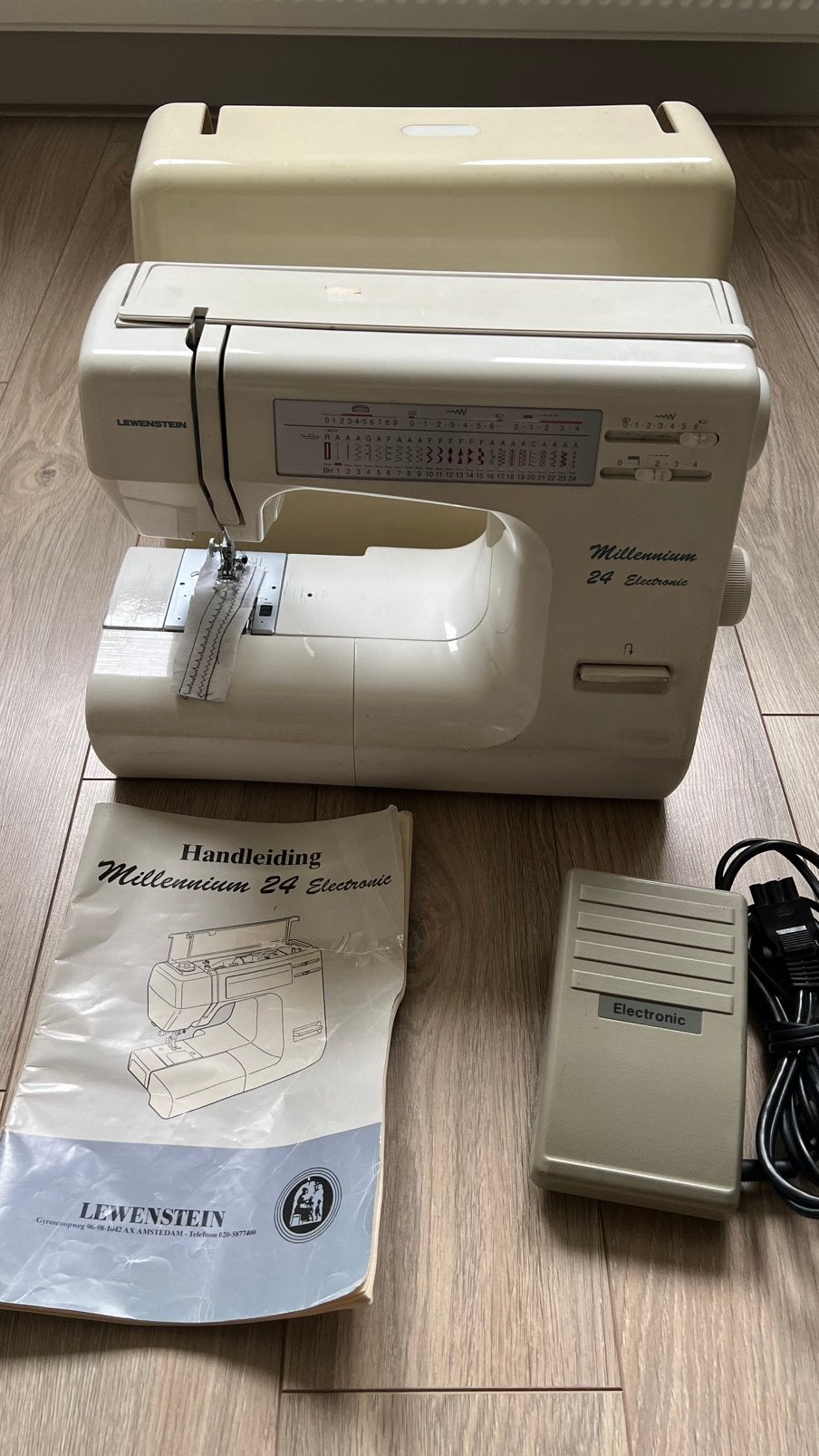 lewenstein millenium 24 electronic model 5024, Ophalen of Verzenden, Gebruikt, Naaimachine, Lewenstein