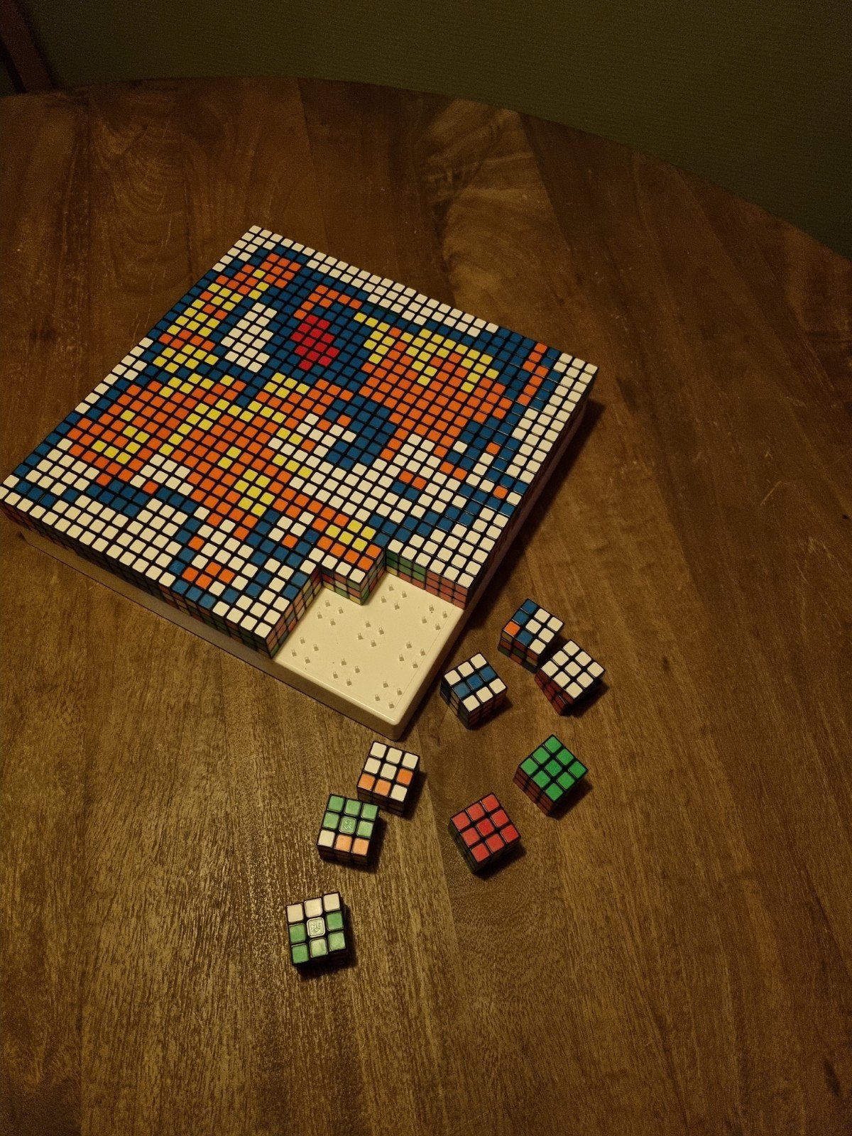 Rubiks cube mosaic 10x10 (100 3x3 kubussen), Ophalen of Verzenden, Zo goed als nieuw, Overige merken