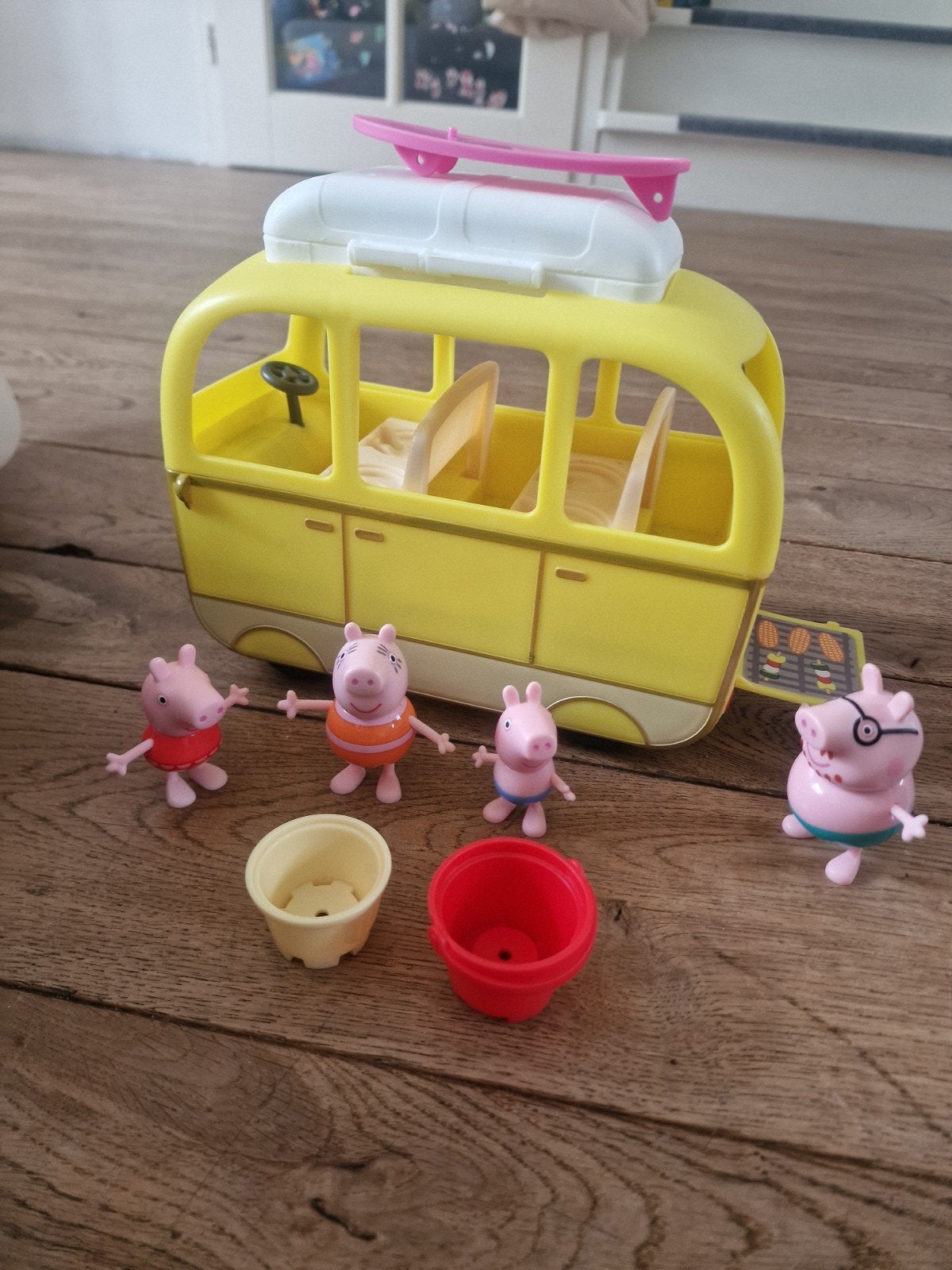 Peppa Pig Campervan met figuren en accessoires, Ophalen, Gebruikt, Jongen of Meisje