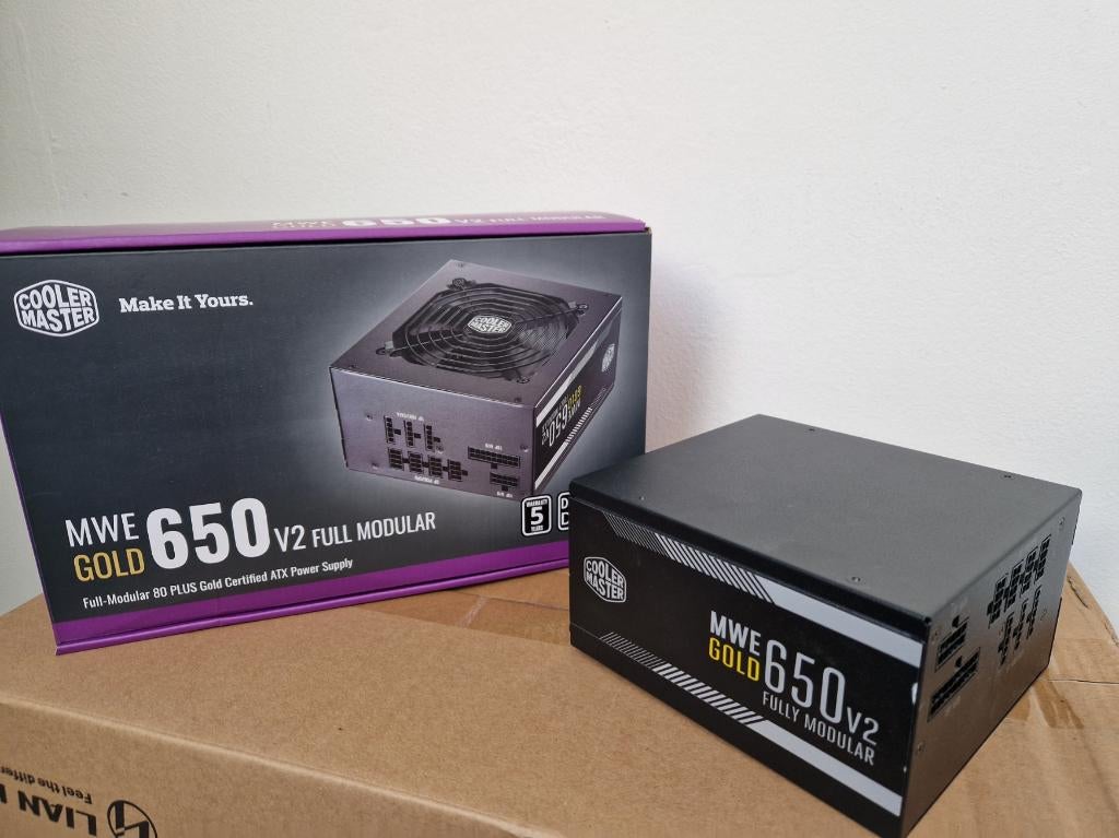 CoolerMaster 650 W modulair PSU, Computers en Software, Interne voedingen, Zo goed als nieuw, Ophalen of Verzenden