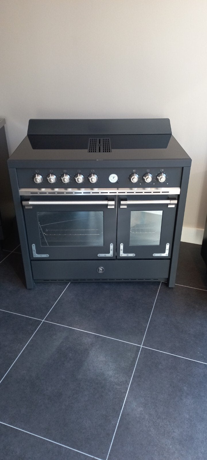 Showmodel... Steel Oxford 100cm Inductie met afzuiging ..., Witgoed en Apparatuur, Fornuizen, 60 cm of meer, Nieuw, Inductie, Vrijstaand