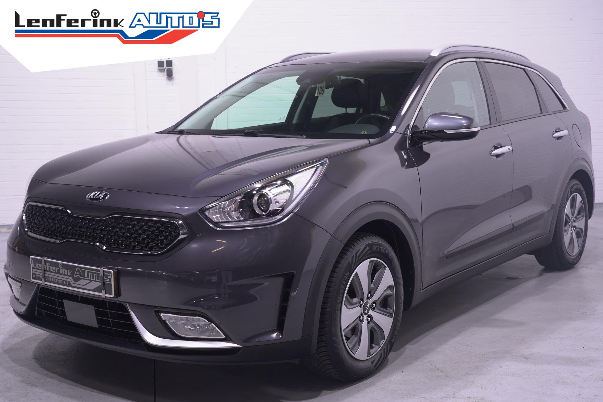 Kia Niro 1.6 GDi Hybrid BusinessLine navigatie trekhaak clim, Auto's, Gebruikt, Euro 6, 2 kWh, Automatische klimaatregeling