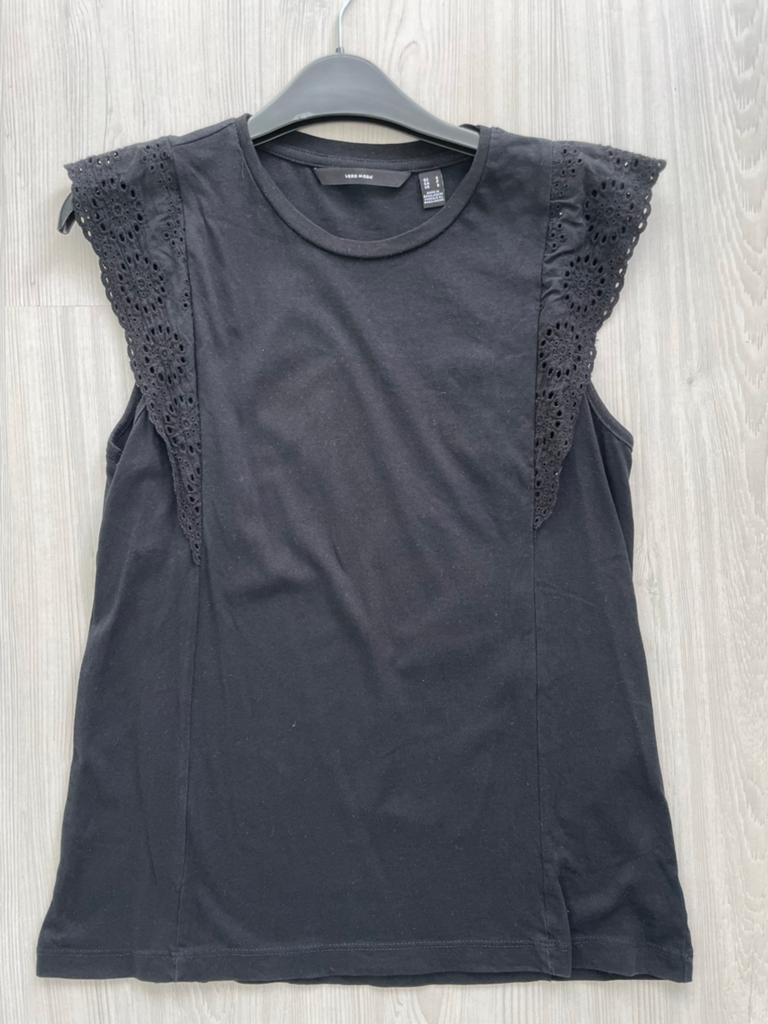 Zwart T-shirt met opengewerkte mouwen - Vero Moda, Zwart, Ophalen of Verzenden, Gedragen, Maat 36 (S)