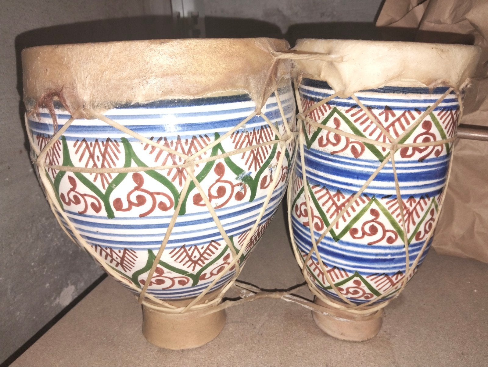 Decoratieve handgeschilderde bongo's/trommels, Ophalen of Verzenden, Gebruikt, Trommel