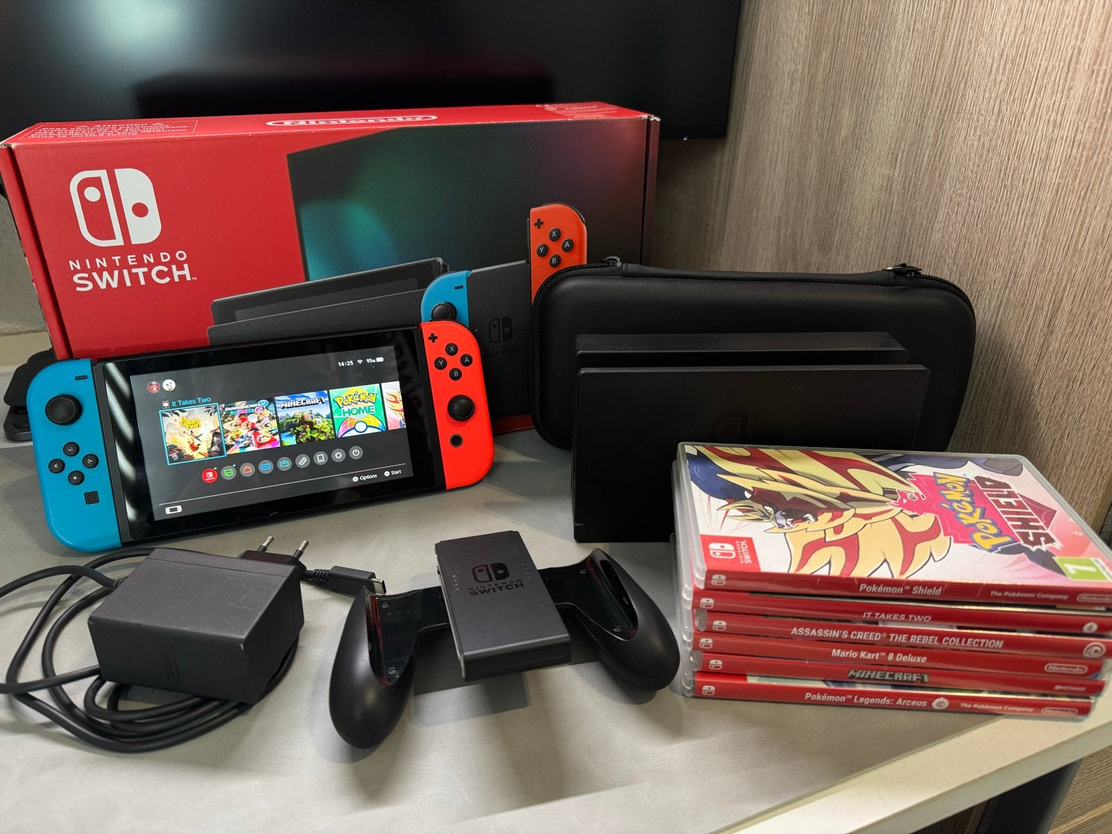 Nintendo Switch met 6 games en 128GB SD, Spelcomputers en Games, Met 2 controllers, Ophalen, Switch 2019 Upgrade, Gebruikt