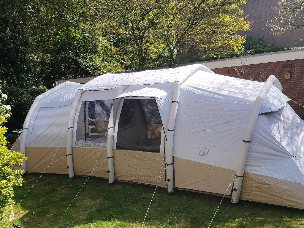 Tent opblaasbaar, Ophalen, Zo goed als nieuw, Tot en met 2