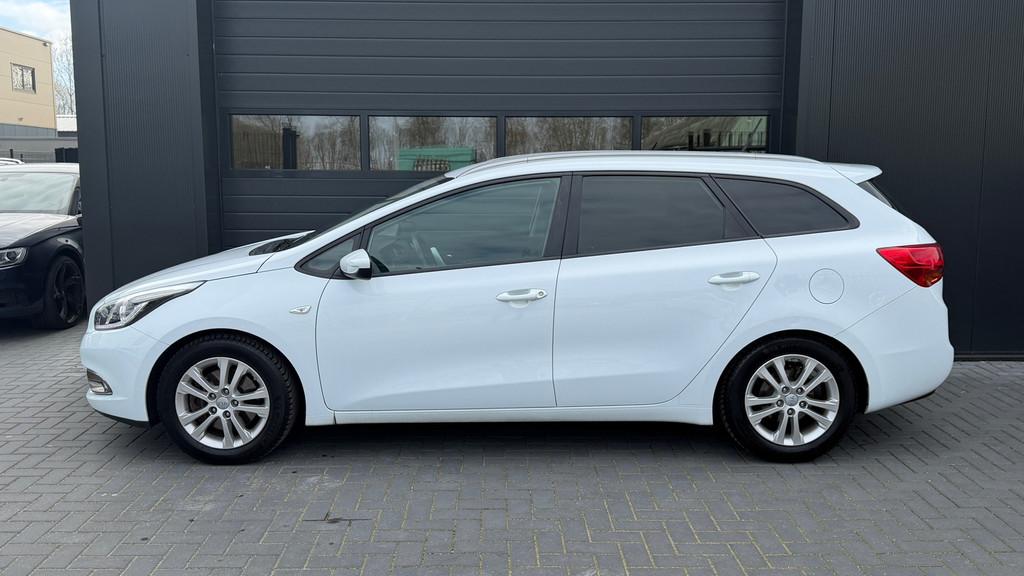 Kia Cee'd Sportswagon 1.6 GDI ComfortLine Airco|Trekhaak|Cru, Auto's, Voorwielaandrijving, Euro 5, 135 pk, Gebruikt