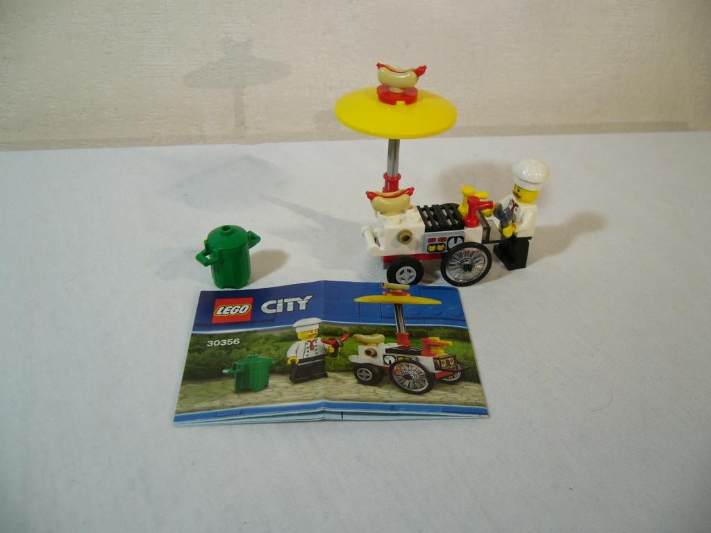Lego City 30356 Hot Dog Stand, Ophalen of Verzenden, Complete set, City, Gebruikt