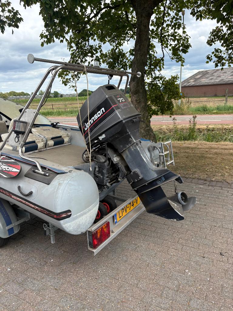 Rubberboot, Watersport en Boten, Rubberboten, Gebruikt, Overige merken, Benzine, Buitenboordmotor, Ophalen