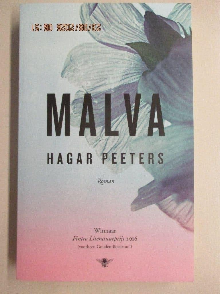 Hagar Peeters - Malva, Ophalen of Verzenden, Zo goed als nieuw, Nederland