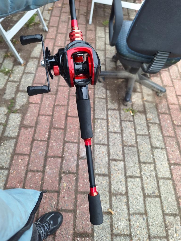 Reel hengel - Zwart/Rood, Ophalen, Nieuw, Complete hengel