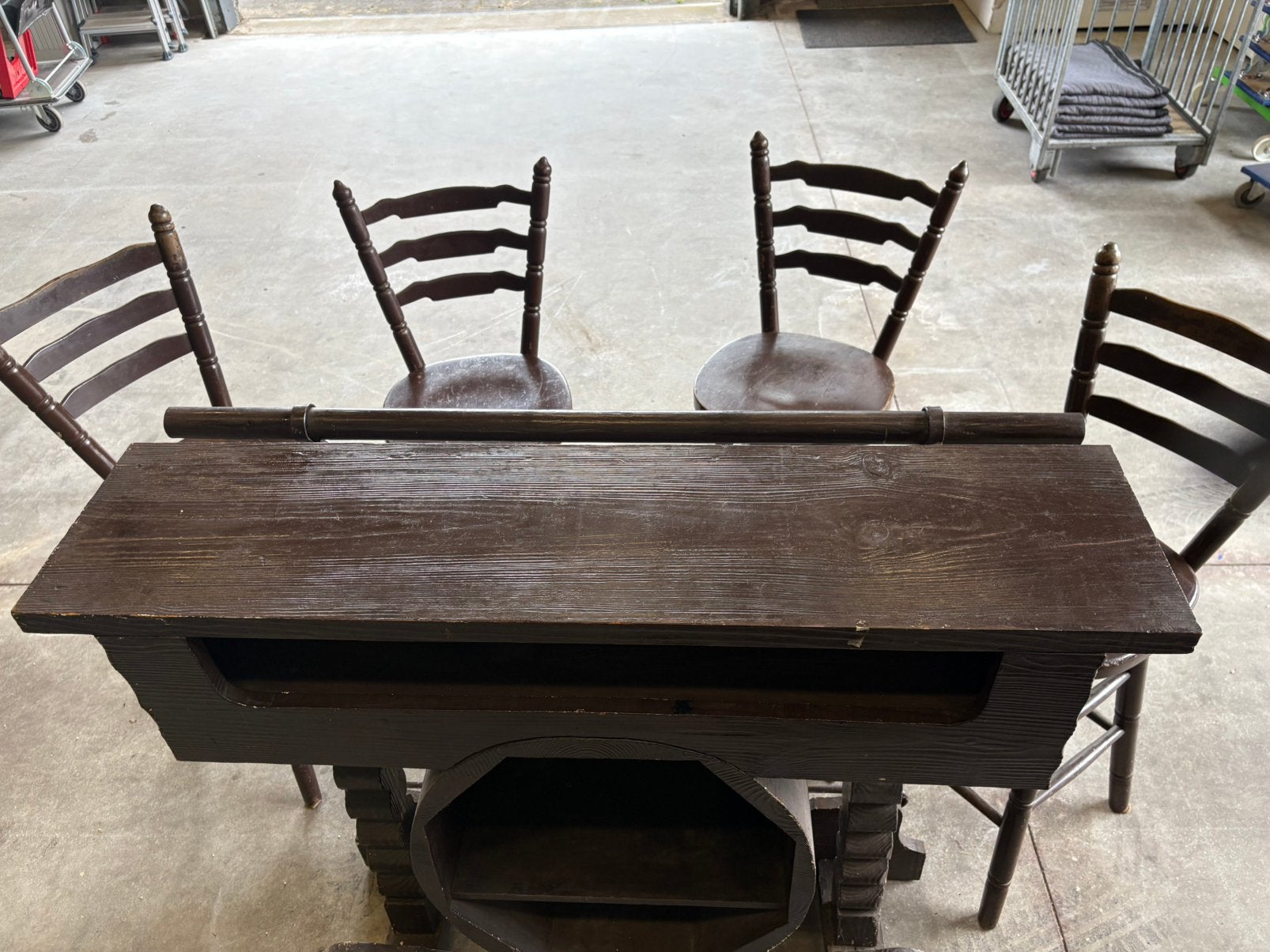 Rustieke houten bar met 4 barkrukken – Sfeervolle set, Ophalen, Gebruikt, Rustiek, 4 tot 6 stoelen