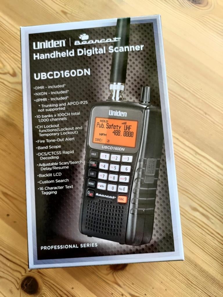 Uniden UBCD160DN scanner (inclusief ARC260 software), Telecommunicatie, Scanners, Ophalen of Verzenden, Zo goed als nieuw, 500 kanalen of meer