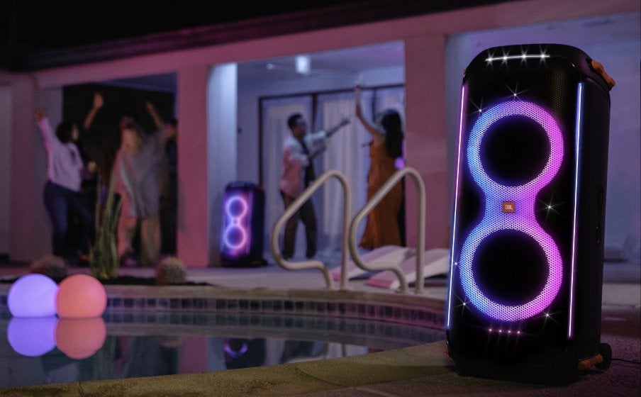 Foto 4 van JBL PartyBox 710 Huren | Speaker Verhuur Feestbox Bluetooth