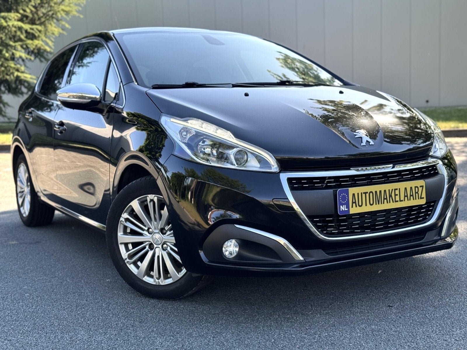 Peugeot 208 1.2 PANO CARPLAY 2019, Auto's, Voorwielaandrijving, 83 pk, Stof, 1199 cc