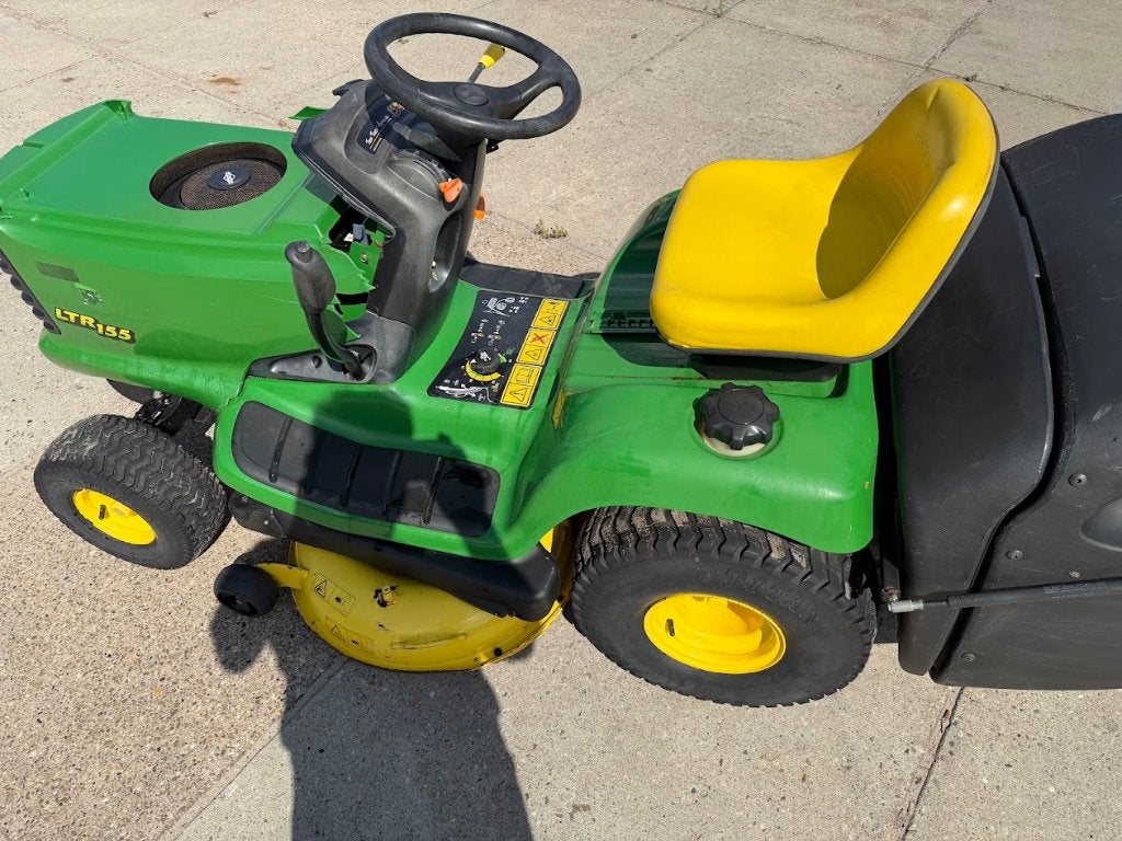 john deere LTR 155   zitmaaier achtervanger hyrdotaat, Ophalen, Gebruikt, Opvangbak, John Deere hydrostaat