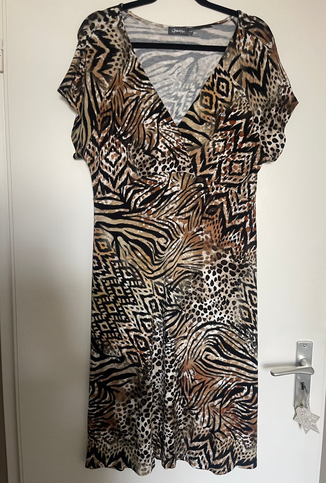 Geisha zomerse  tijgerprint stretch  jurk maat 42, Kleding | Dames, Bruin, Maat 42/44 (L), Ophalen of Verzenden, Zo goed als nieuw
