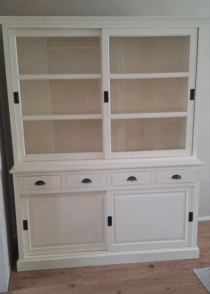 Crème buffetkast met glazen schuifdeuren en lades, Huis en Inrichting, Kasten | Buffetkasten, Gebruikt, 150 tot 200 cm, 100 tot 150 cm