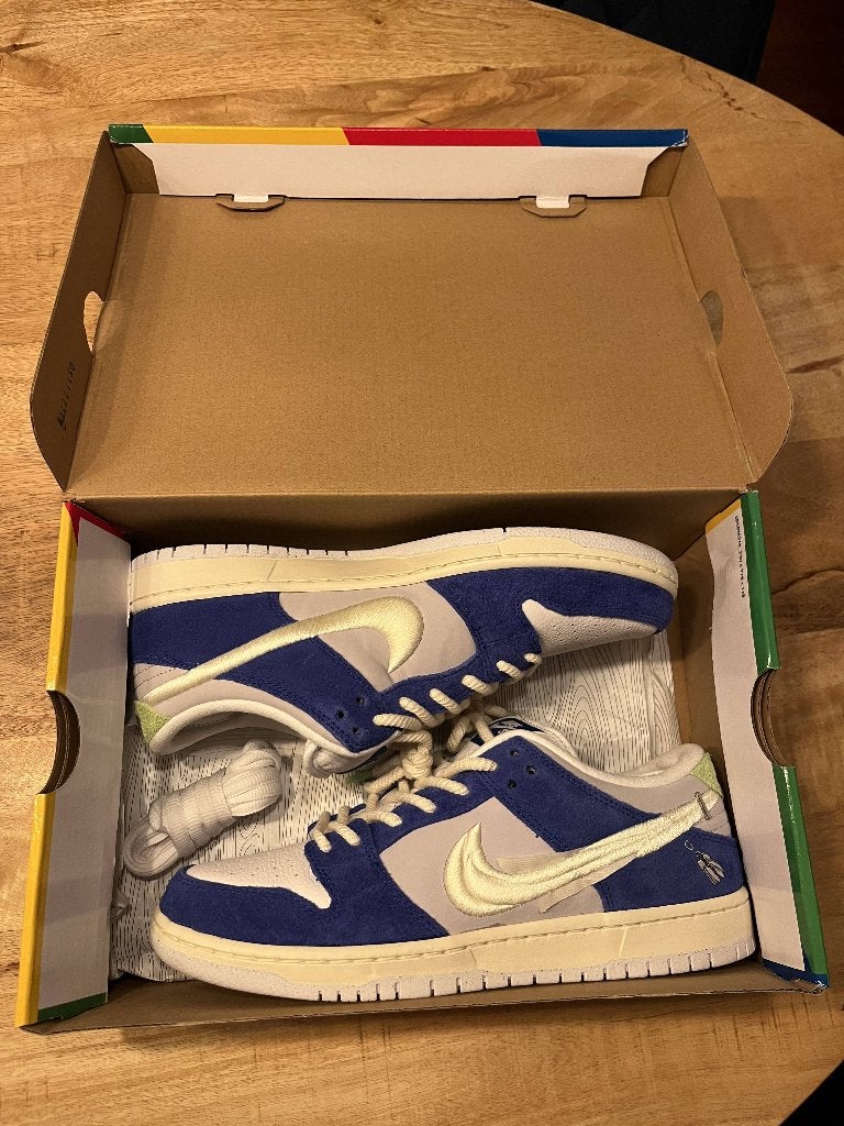 Fly Streetwear x Nike SB Dunk Low Pro QS 'Gardenia' maat 43, Wit, Nike, Nieuw, Ophalen of Verzenden