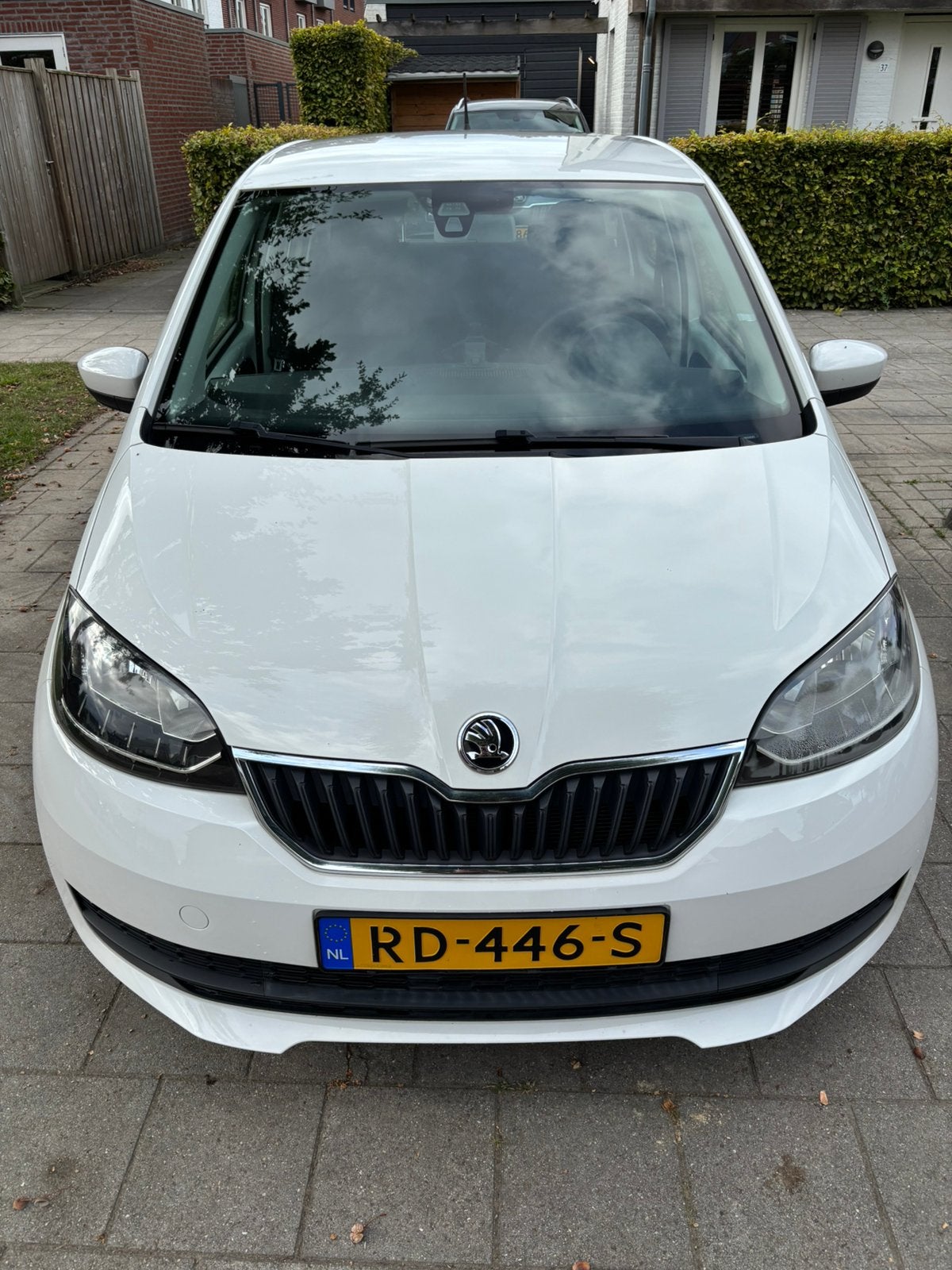 Skoda Citigo 1.0 60pk 5D 2017 Wit, Auto's, Voorwielaandrijving, Stof, Zwart, 4 stoelen