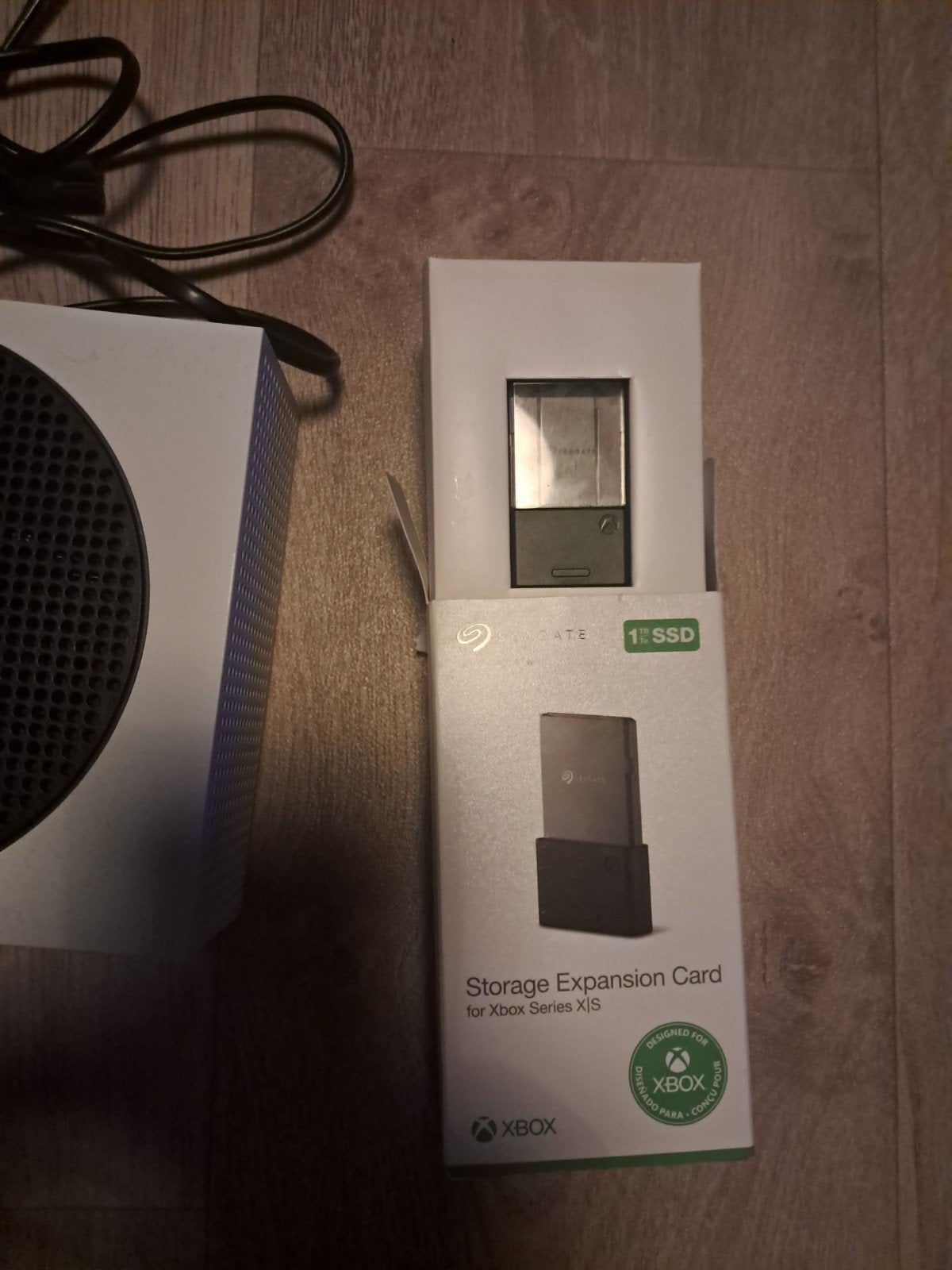 Xbox Series S met 1TB opslaguitbreiding en controller, Spelcomputers en Games, Spelcomputers | Xbox Series X en S, Zo goed als nieuw