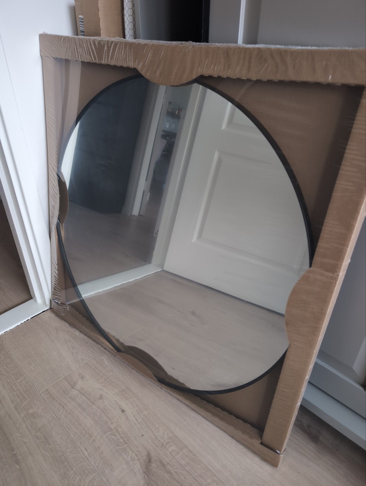Nieuwe IKEA LINDBYN spiegel, ovaal, 50x70 cm, Minder dan 50 cm, Nieuw, Ophalen of Verzenden, Minder dan 100 cm