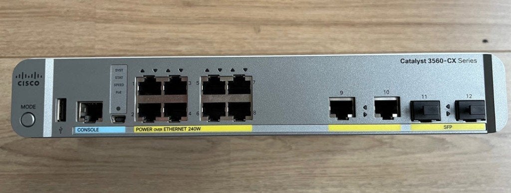 Cisco WS-C3560CX-PC8-S - Catalyst 3560-CX Series switch, Computers en Software, Netwerk switches, Ophalen of Verzenden