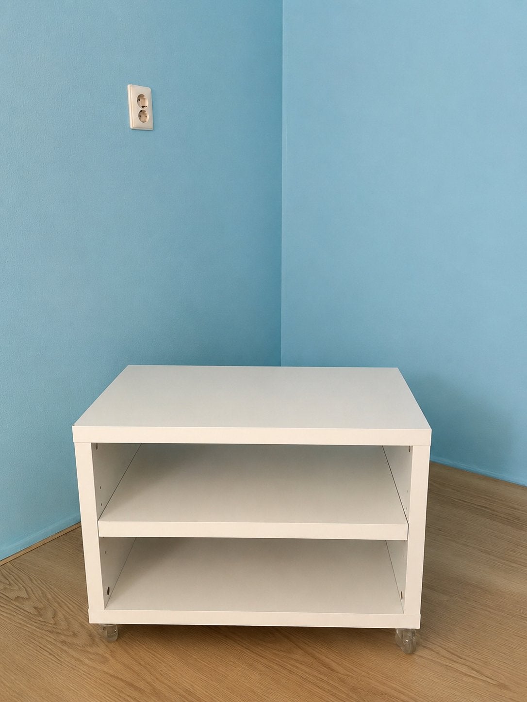 IKEA - Wit bijzettafeltje op wielen, Ophalen, Gebruikt, 50 tot 100 cm, Minder dan 100 cm