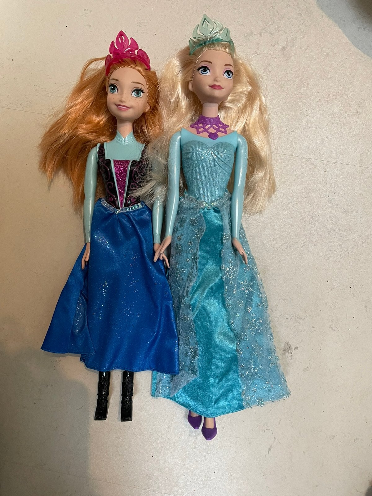 Anna en Elza poppen Frozen, Ophalen of Verzenden, Gebruikt, Barbie