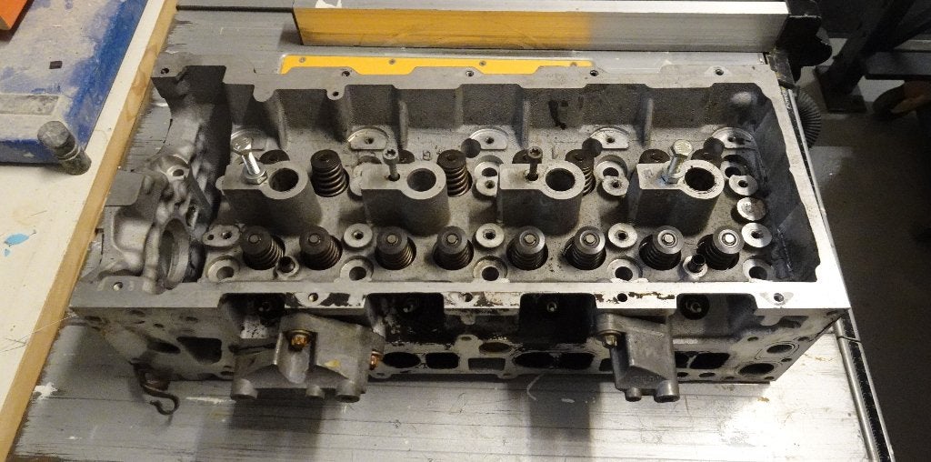 Cylinderkop Mercedes voor OM611 Dieselmotor, Ophalen, Gebruikt
