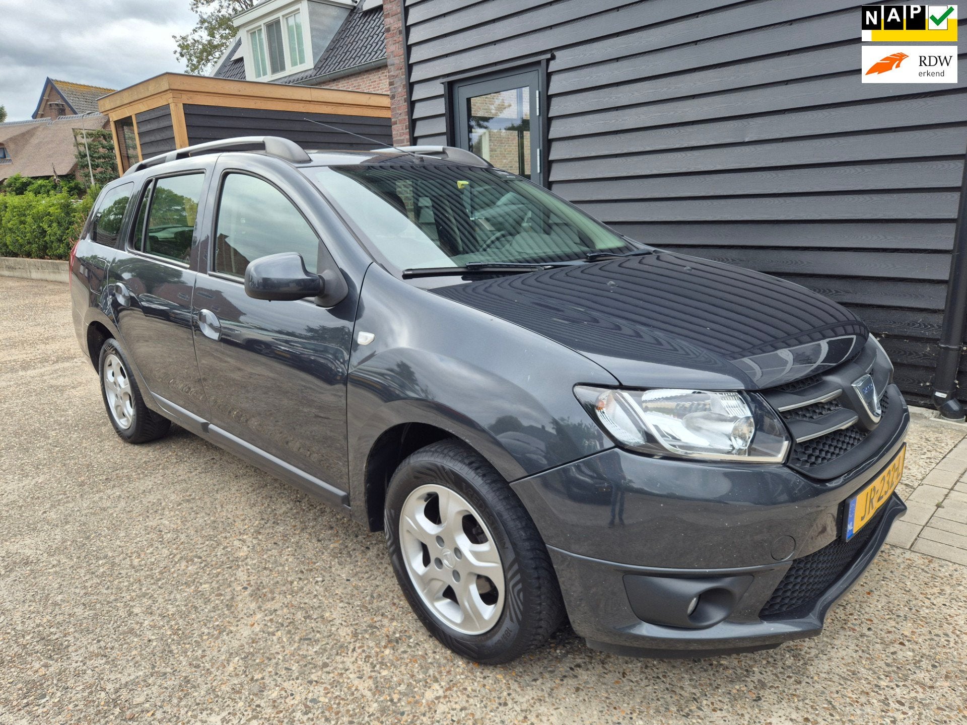 Dacia Logan MCV 0.9 TCe Easy-R Lauréate * € 2650 Ex BPM*, Auto's, 898 cc, Stof, Euro 6, Start-stop-systeem