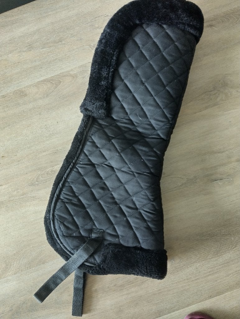 Zwart met Zwart bont onderlegger., Full (L), Katoen, Nieuw, Ophalen of Verzenden