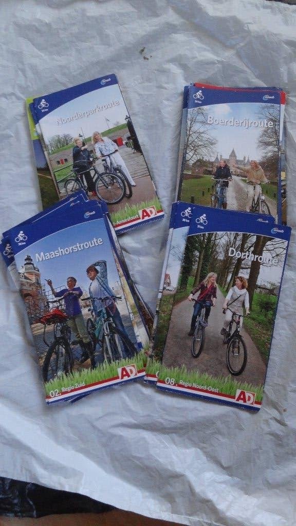 Wandel en fietsroutes 27 stuks , NIEUW pus een kaart van Zee, Overige merken, Fiets- of Wandelgids, Europa, Nieuw