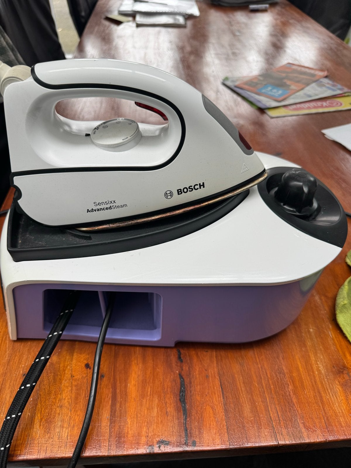 Bosch Sensixx B10L Stoomstrijkijzer VOOR ONDERDELEN!, Ophalen of Verzenden, Gebruikt, Strijkijzer met snoer