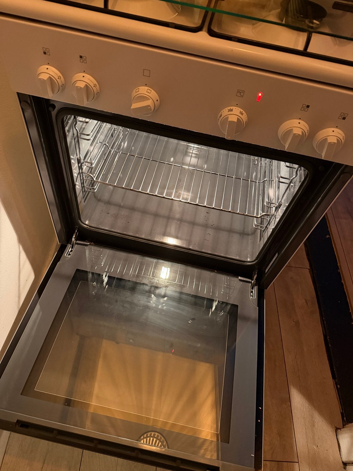 Nette Siemens gasfornuis met oven - 2 jaar oud, Ophalen, 60 cm of meer, 4 kookzones, Zo goed als nieuw