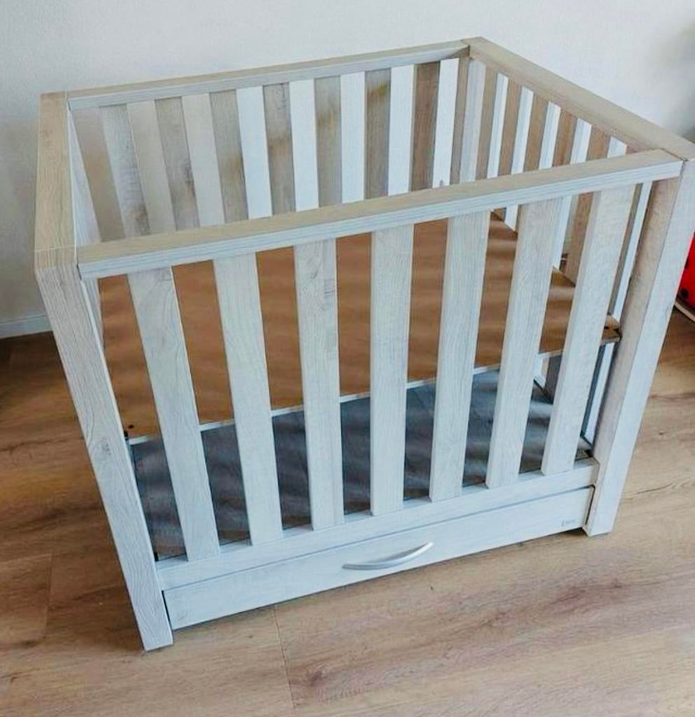 TWF Box met opberglade, Kinderen en Baby's, Boxen, Ophalen, Zo goed als nieuw, Vierkant, In hoogte verstelbaar