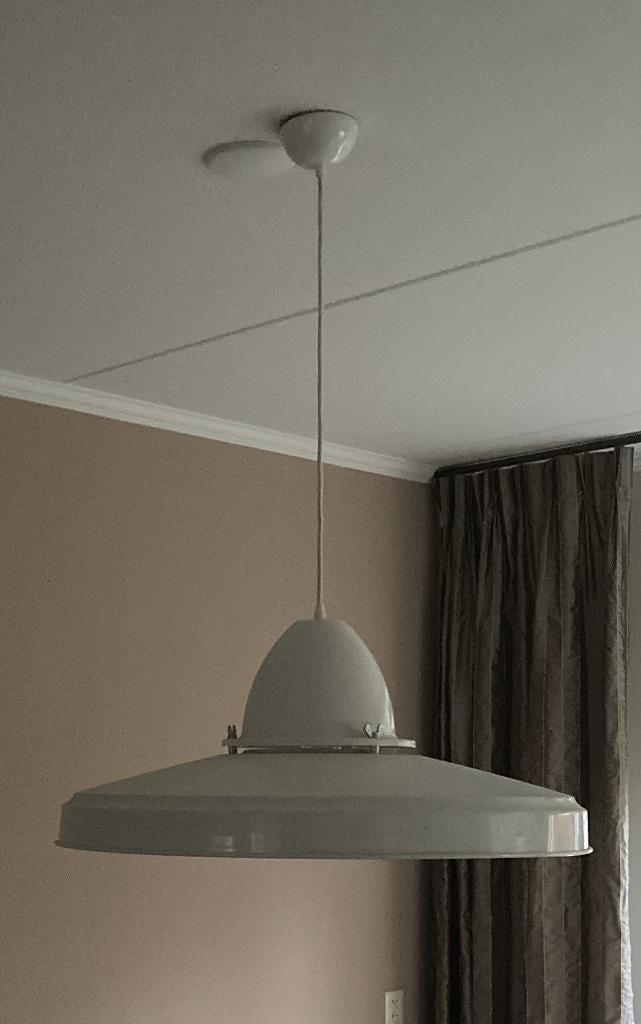 Industriële wit metaal hanglamp diam. 70cm, Ophalen, Gebruikt, Industrieël, Metaal