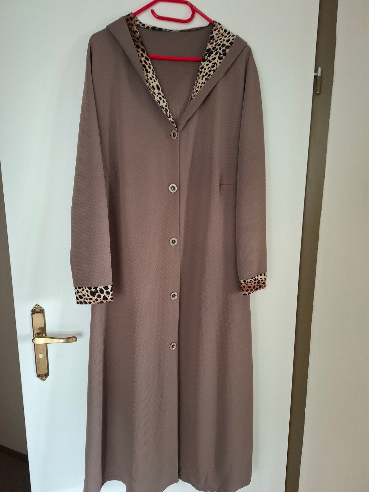 Lange jurk kleur is bruin, Kleding | Dames, Ophalen, Zo goed als nieuw, Bruin, Jurk