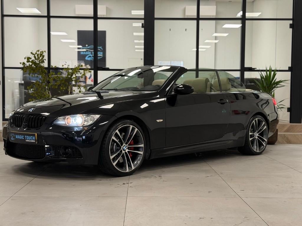 BMW 3-Serie 3.0 I 330i Cabrio AUT | M3 COMPETITION LOOK, Auto's, BMW, Achterwielaandrijving, Cabriolet, 4 stoelen, 1695 kg