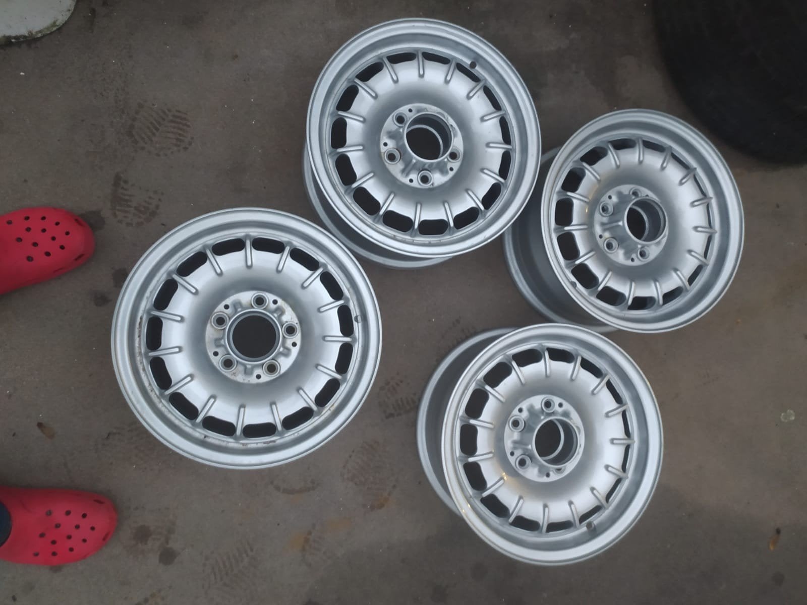 Kroonkurkvelgen mercedes w123  14 inch, Auto diversen, Wieldoppen, Ophalen of Verzenden